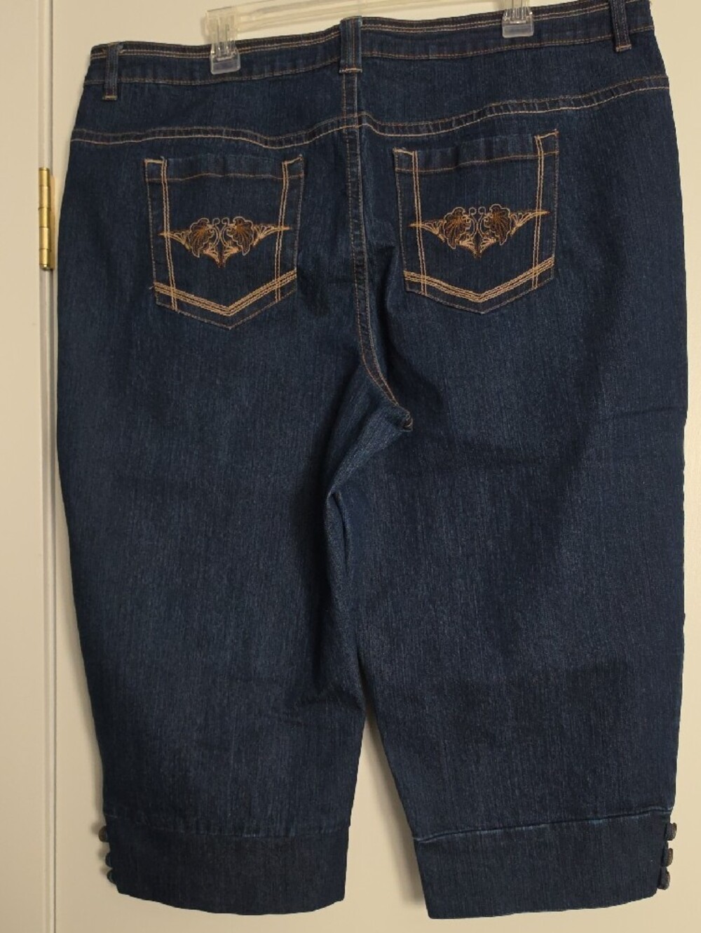 Women's Denim Capri Jeans with Embroidered Detail - Size 20W